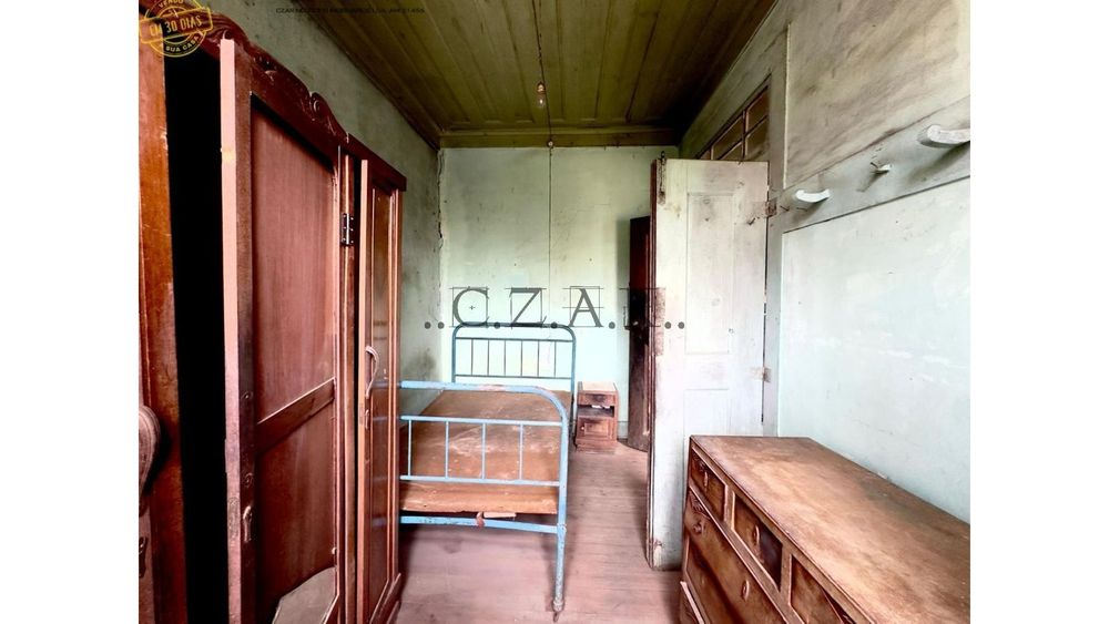 Moradia para remodelar. Aveleira.