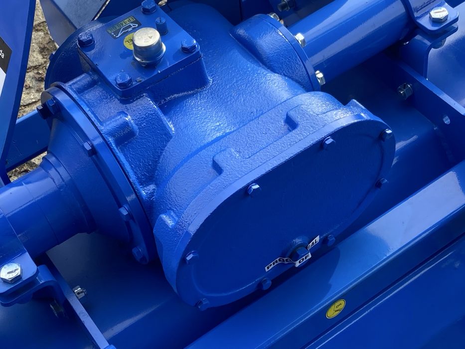 Fresa agricola reforçada caixa de velocidades de carretos