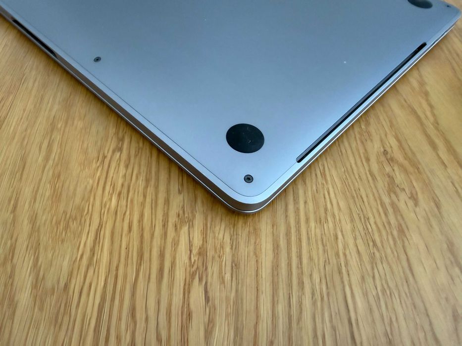 MacBook Pro 13,2. A1706 i5/16G/500G