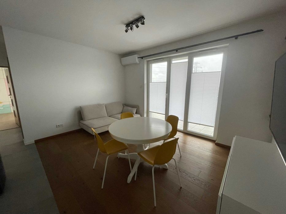 Cisza, spokój. 3 pokoje. Duży balkon. Miejsce parkingowe.