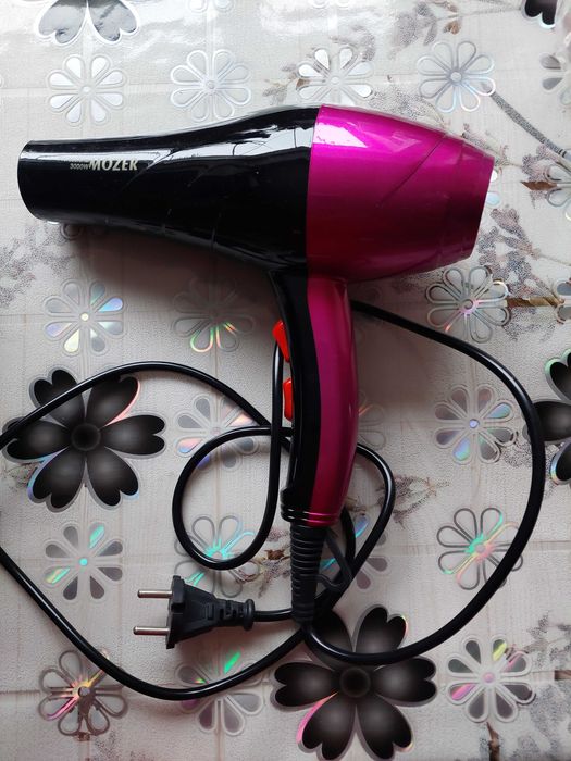 Фен професіональний mozer