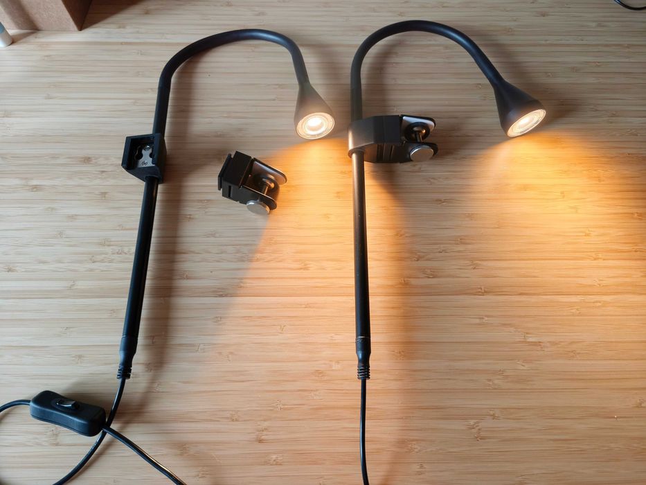 Zestaw 2 lampek IKEA NÄVLINGE z klamrą / uchwytem do ściany