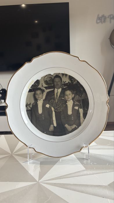 Raríssimo - Prato Antigo Vista Alegre com Fotografia de Família