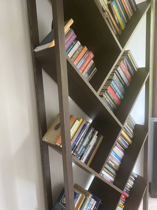 Regał, półki na książki