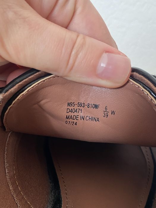 Loafersy “lakierowane”