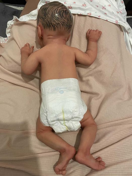 Reborn de silicone menina