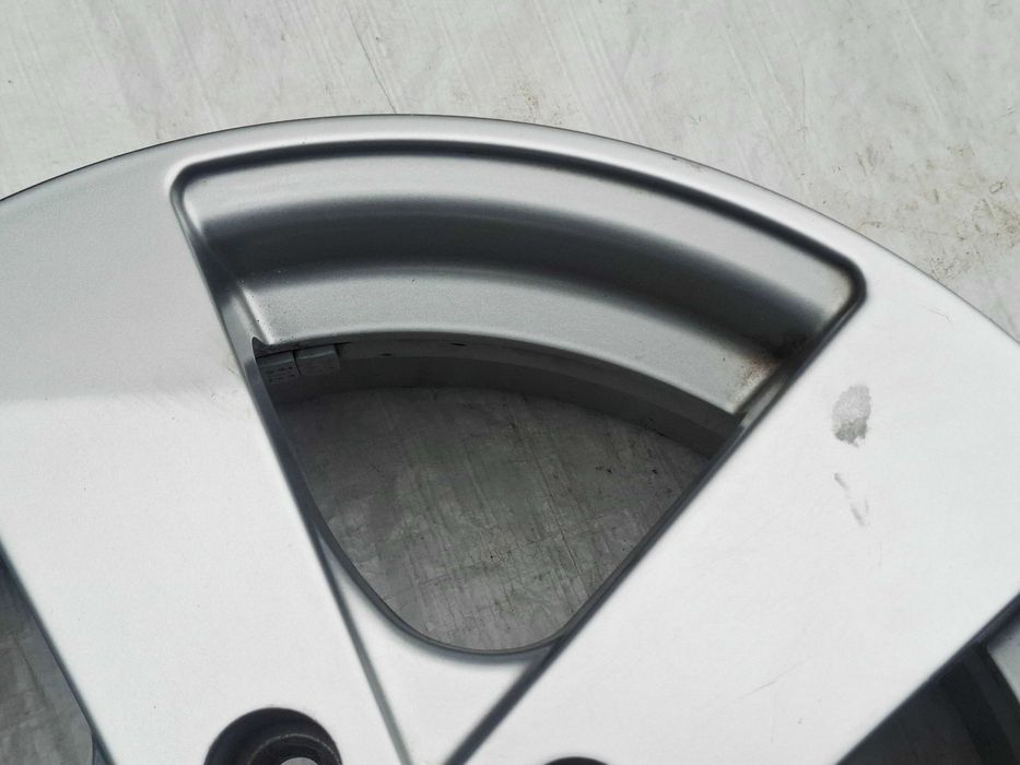 alu felga aluminiowa vw golf touran caddy skoda octavia seat toledo altea leon audi a3 dezent 49292 15 cali et 43 5x112