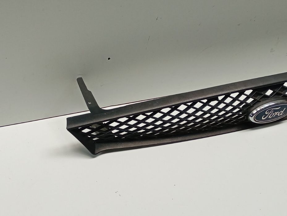 Grelha frente FORD Focus I (DAW, DBW)