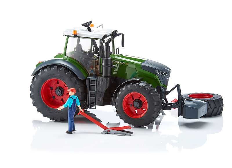 Трактор Fendt 1050 Vario з водієм і та інструментами Bruder 04041