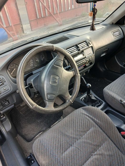 Honda civic . Barato.