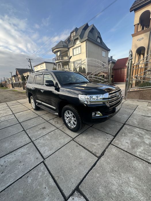 Toyota Land cruiser 200