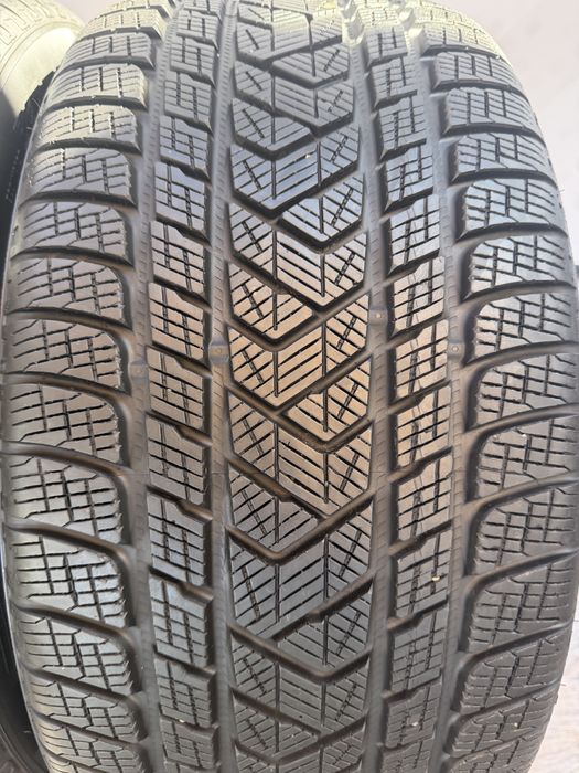 Шини Pirelli 275/40/R20