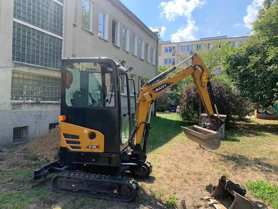 Minikoparka z Operatorem, Wypozyczalnia bez operatora Warszawa i okolice