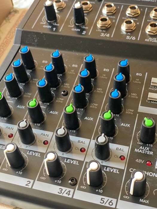 Mikser audio Mackie Mix8