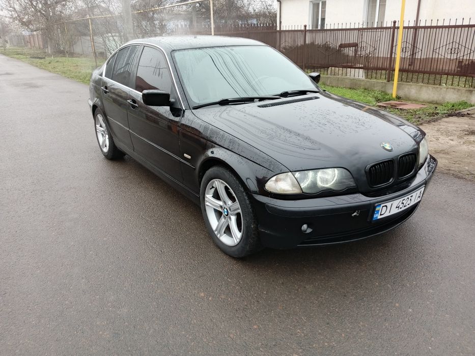 Продам БМВ в полном порядке