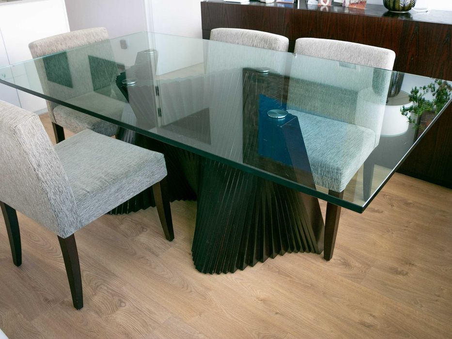 Mesa de Jantar vidro e madeira 1,80 x 1m