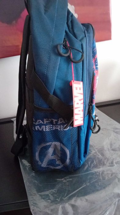 Mochila Reebook e da Marvel novas