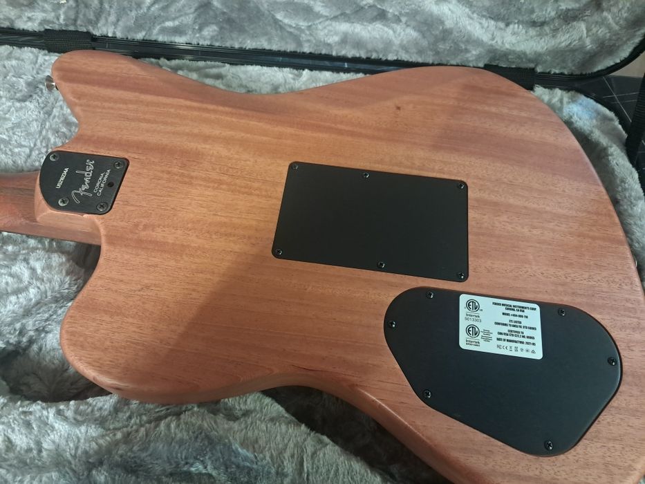 Fender American Acoustasonic Jazzmaster