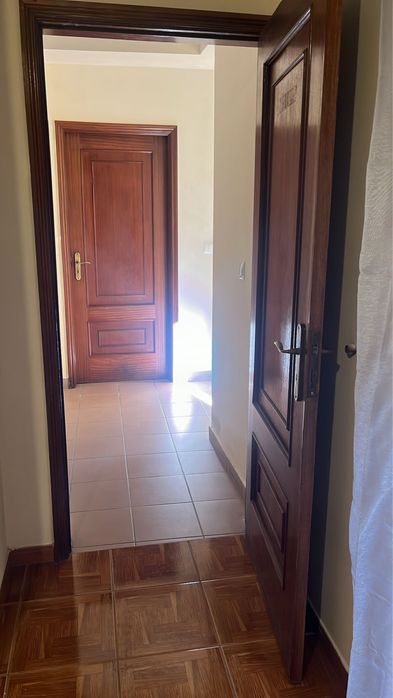 Arrenda se quarto