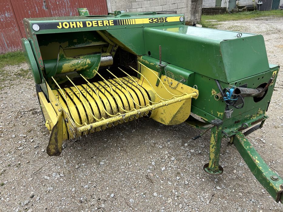 Enfardadeira John Deere 339E