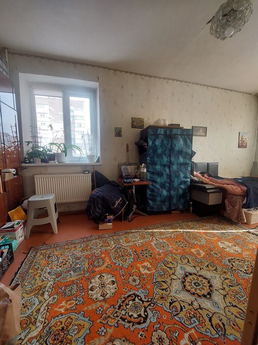 Продам 2к квартиру на Жадова з агв