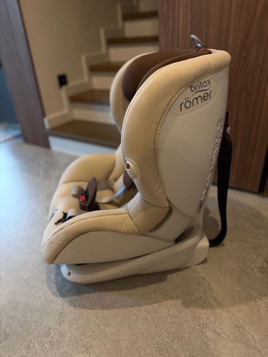 Продам автокрісло Britax Römer