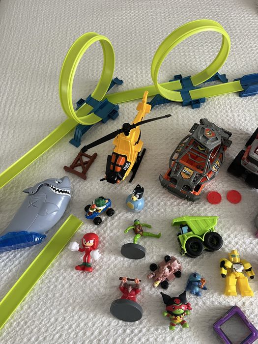 Lote de brinquedos