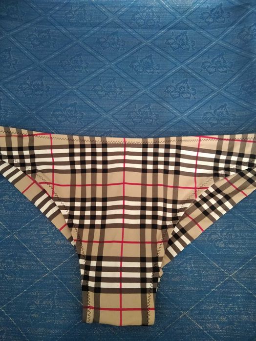 Купальник жіночий. Плавки.