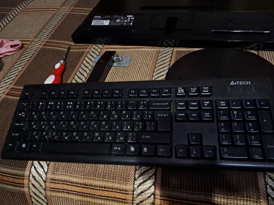 Монітор фірми Philips