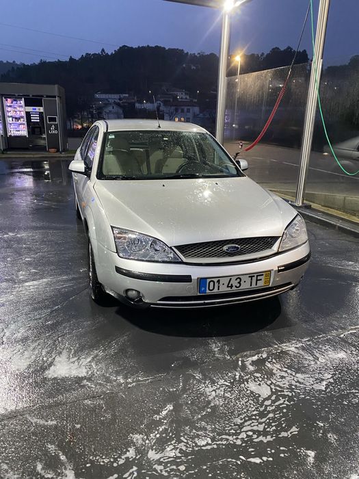 Ford mondeo 2.0tddi