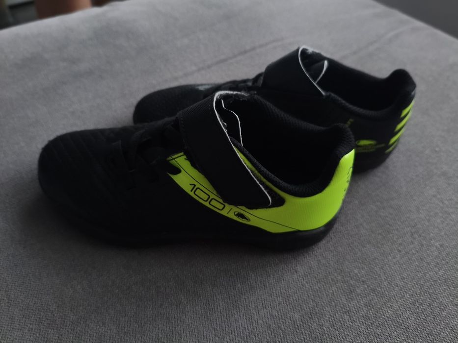 Buty do piłki nożnej dla dzieci Kipsta 100Easy Turfy na rzepy roz 30