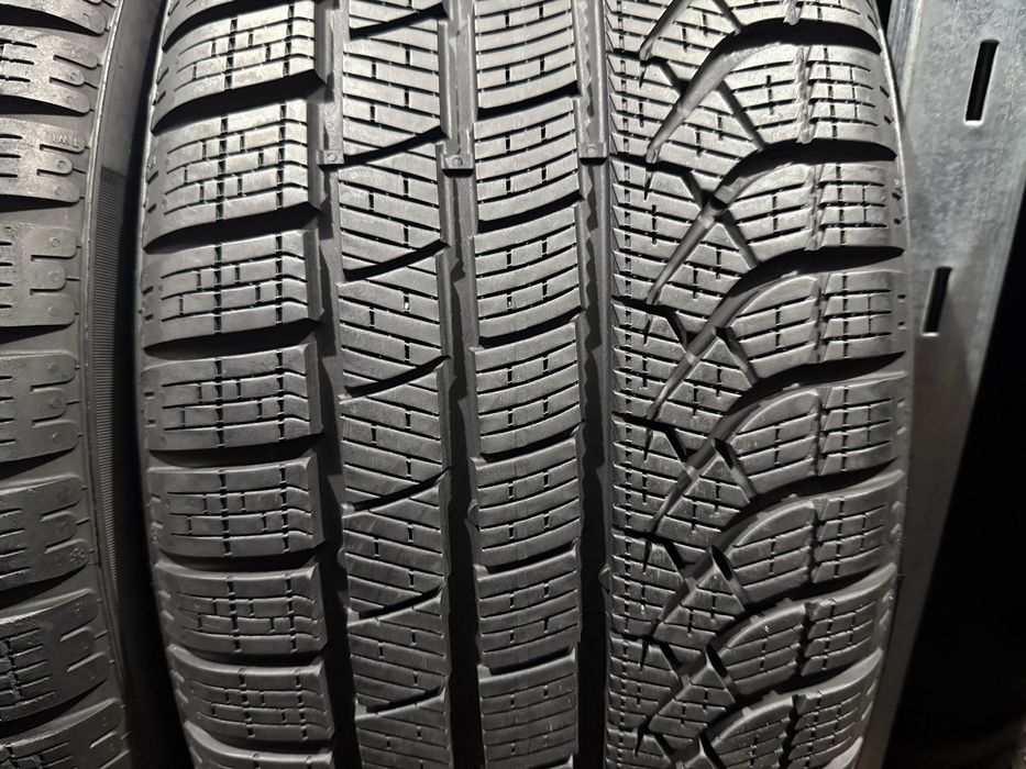 245/45 275/40 r19 Pirelli