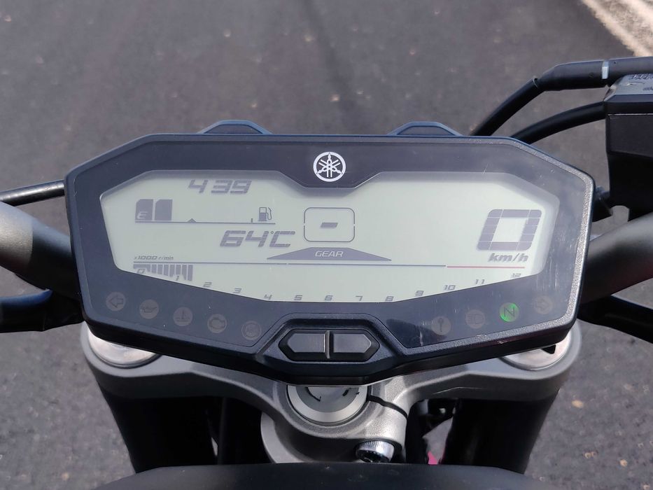 MT07 55kw/75cv ABS, vermelho/cherry red