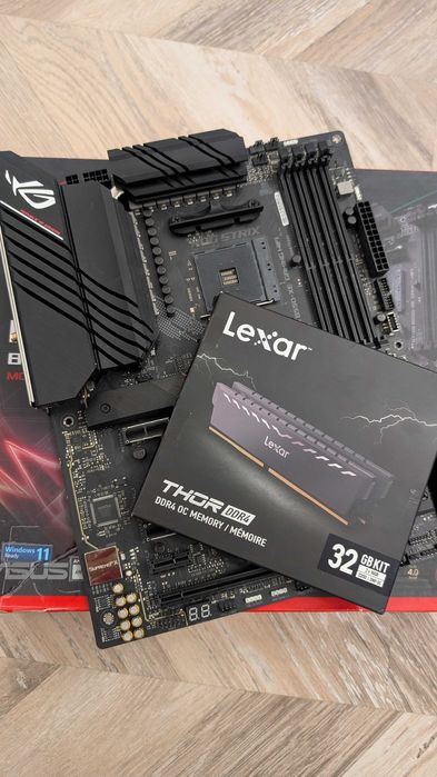 Ram DDR4 32GB plus płyta główna Asus B550-XE