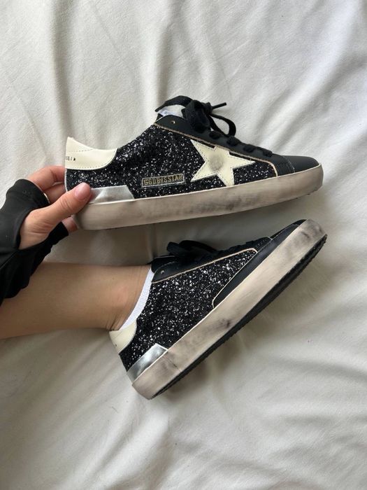 Трендові жіночі блискучі кросівки Golden Goose GB Sparkles black white