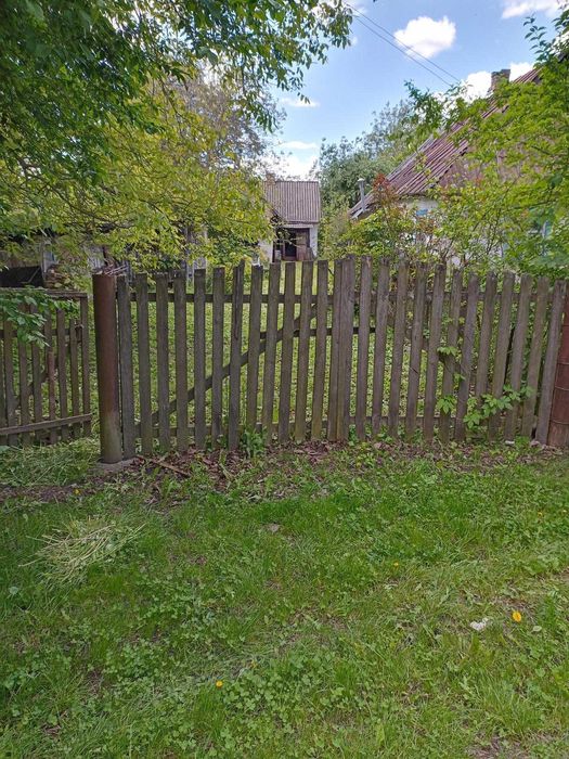 с. Стайки, будинок, земел. ділян. під забудову 20 сот. вул. Зелена 92