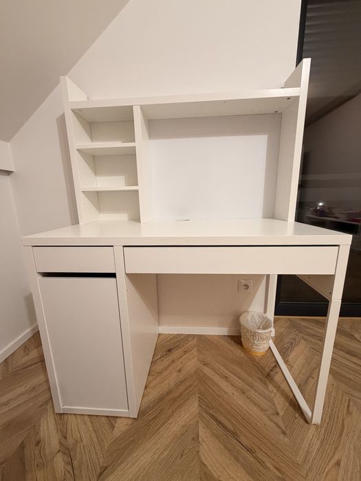 Biurko Ikea z nadstawka