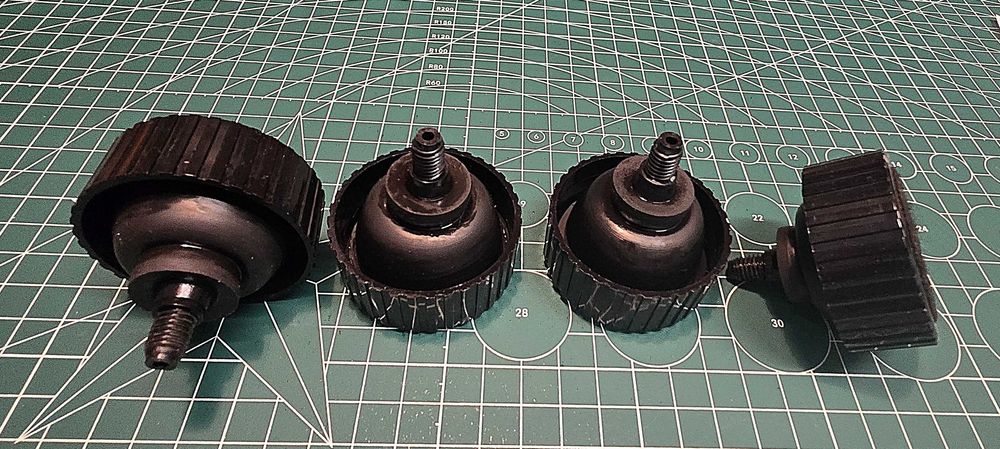 Nóżki do gramofonu Sony/Vega