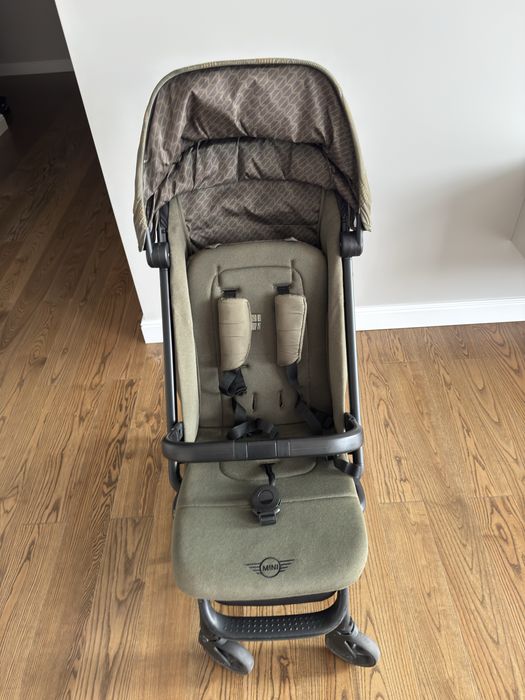 Прогулянкова коляска Easy Wolker