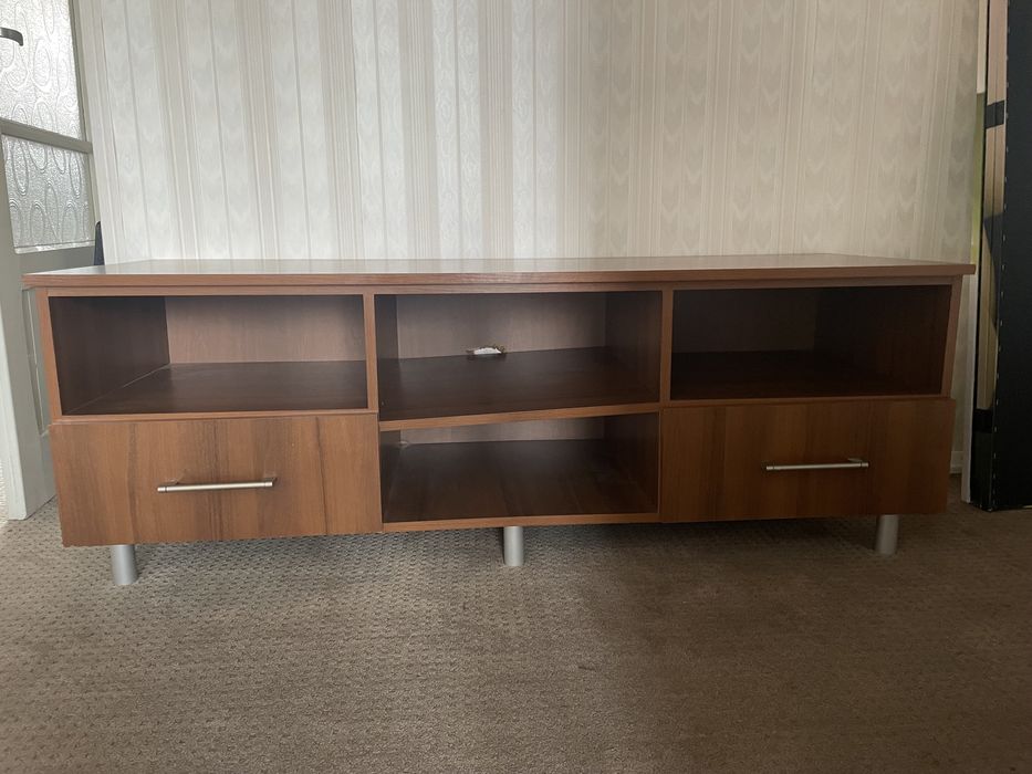 komoda pod telewizor do salonu