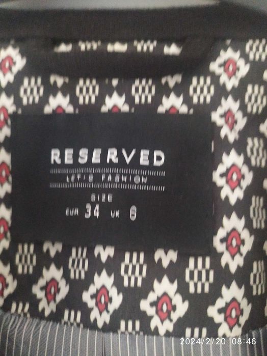 Czarna marynarka Reserved
