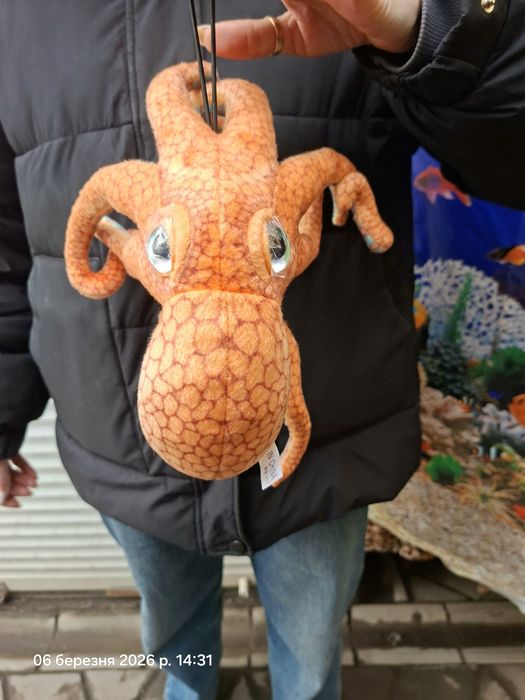 Осьминог оранжевый мягкая игрушка 33 см игра в кальмара