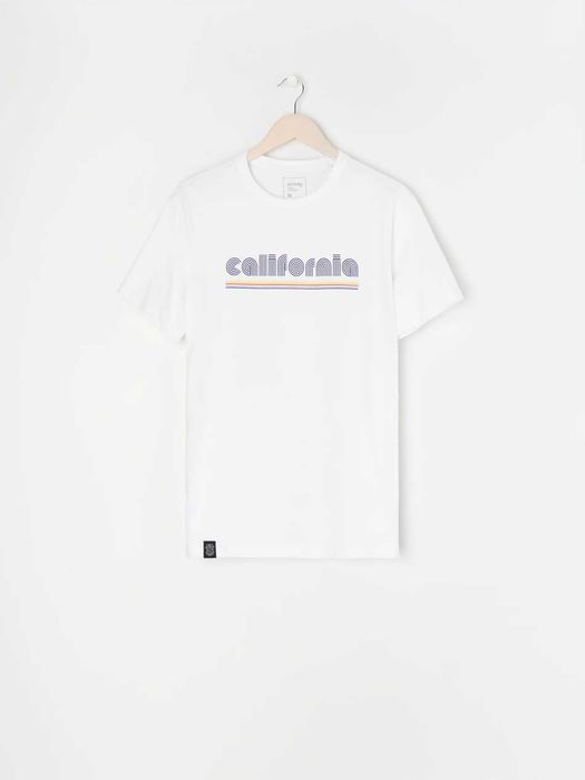 biały t-shirt męski z napisem Sinsay