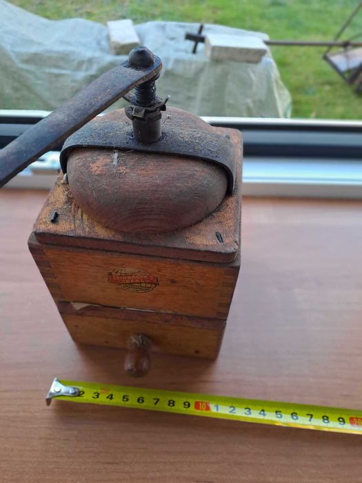 Zabytkowy młynek vintage ozdoba retro dla konesera dodatek