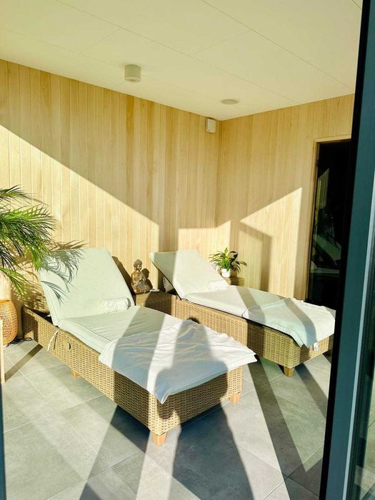 Wyjątkowa strefa spa – sauna i jacuzzi na wynajem!