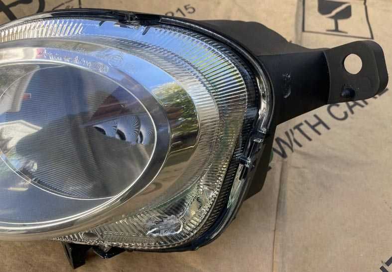 oticas frontais ESQ fiat 500 L . fase 1