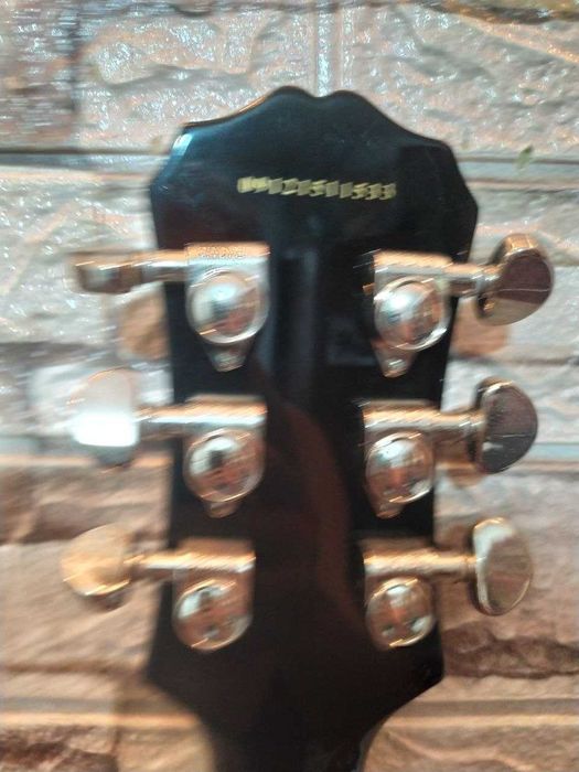 электро гитара Epiphone Les Paul