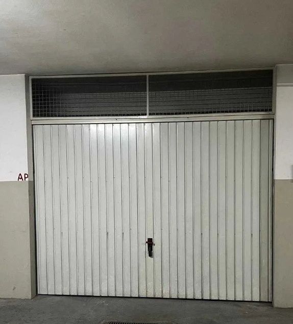 Vendo / alugo garagem 3 carros