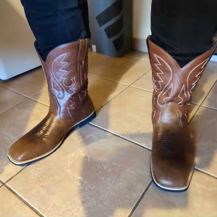 Kowbojki haftowane w 2 kolorach czarny brązowy