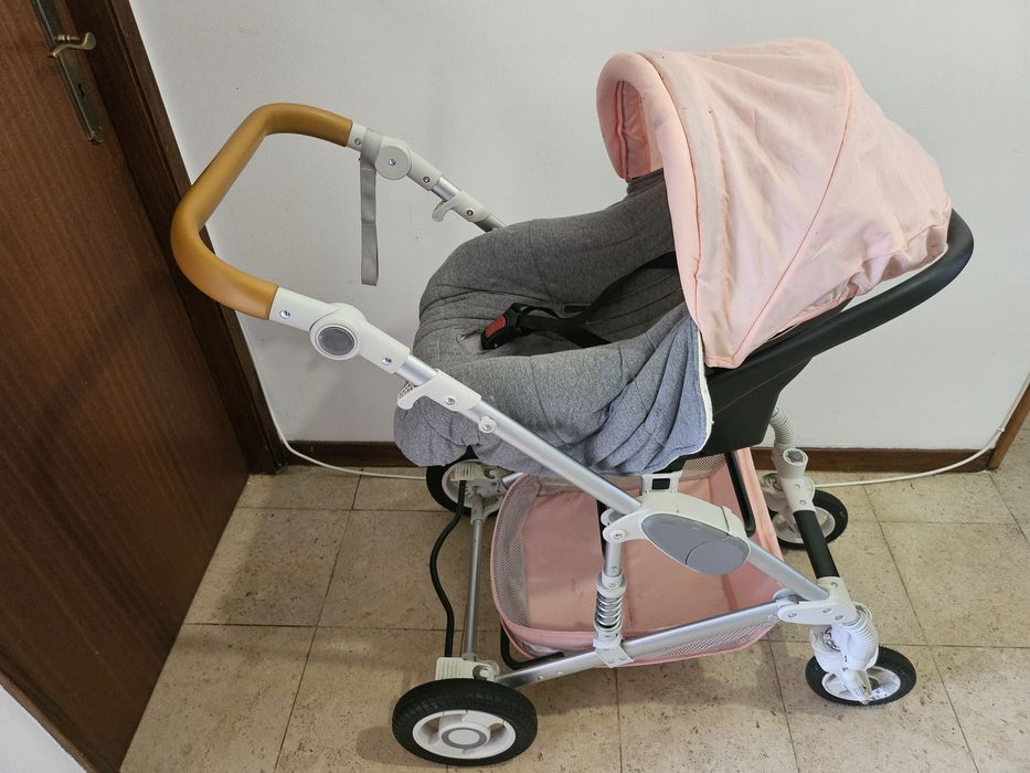 Baby stroller with infant car seat.63825515760641121